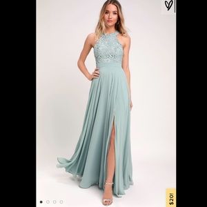 MOVING SALE! NWT Lulu’s Sage Green Lace Maxi Dress